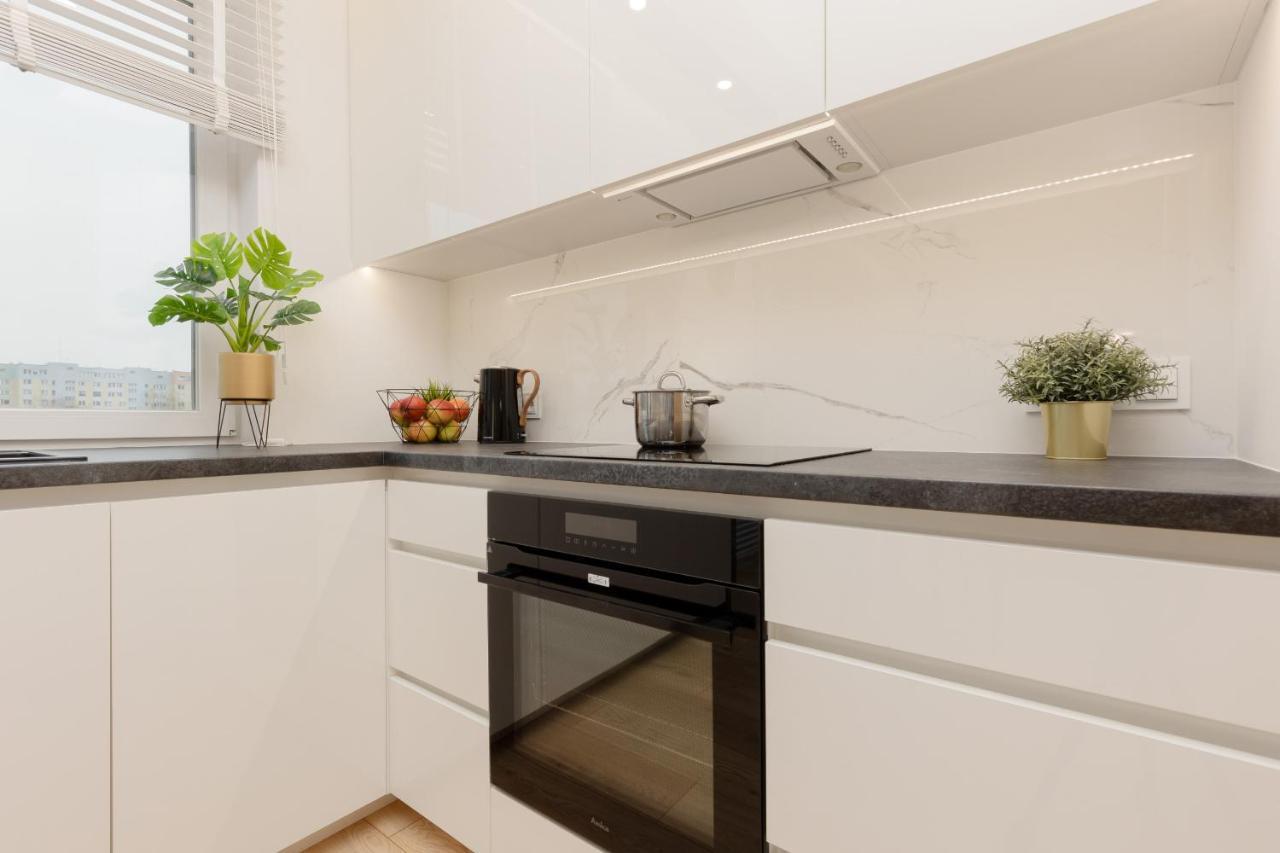 Loft Apartment With Parking In Warsaw By Noclegi Renters 外观 照片
